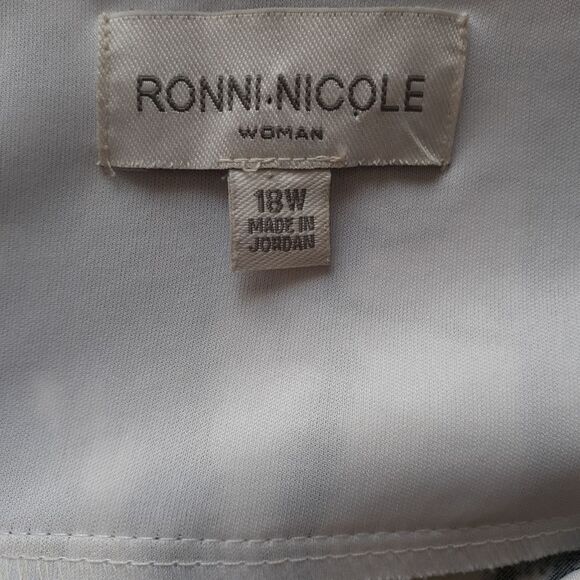 Ronnie Nicole plus sized shift cocktail Dress - Picture 11 of 13